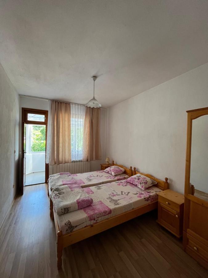 "Калоянови" Hotell Tsarevo Eksteriør bilde